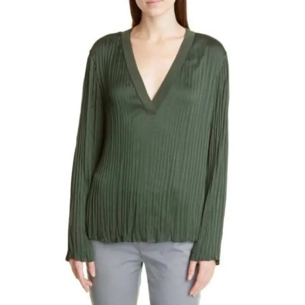 Vince Crushed Pleat V-Neck Top Green Satin Long Sleeve Blouse size medium